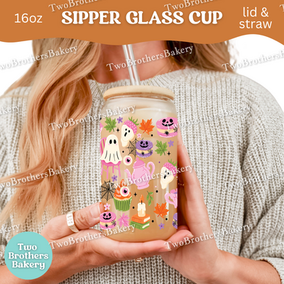 Haunted Tea Party Cup, 16oz Halloween Ghost Baker, Glass Can with Bamboo Lid & Straw, Cute Spooky Macaron Cupcake Cup, Haunted Bakery Cup