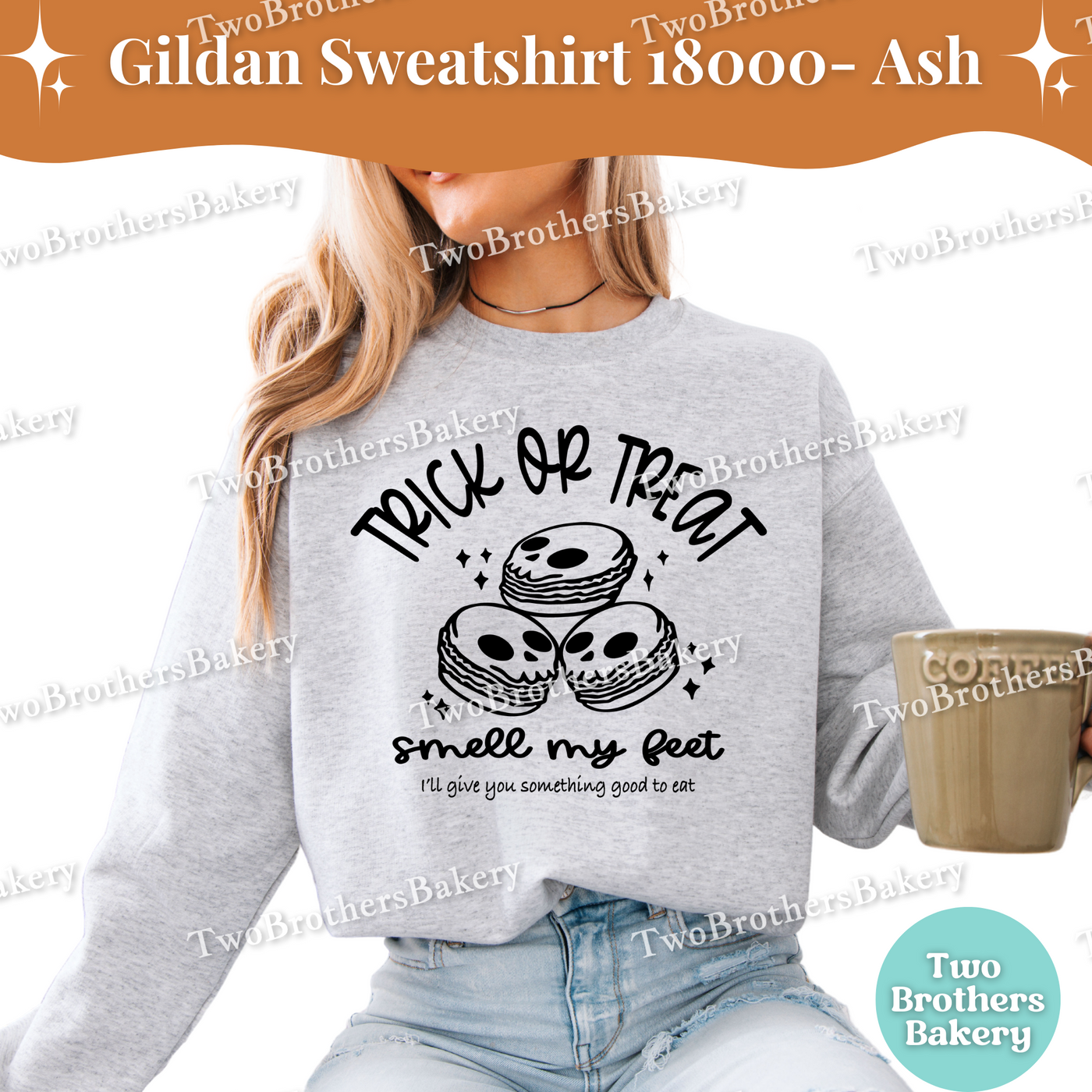 Trick or Treat Smell My Feet, Halloween Baking Sweatshirt, Macaron Lovers Pullover, Halloween Macaron Sweater, Spooky Baker, Macaron Puns