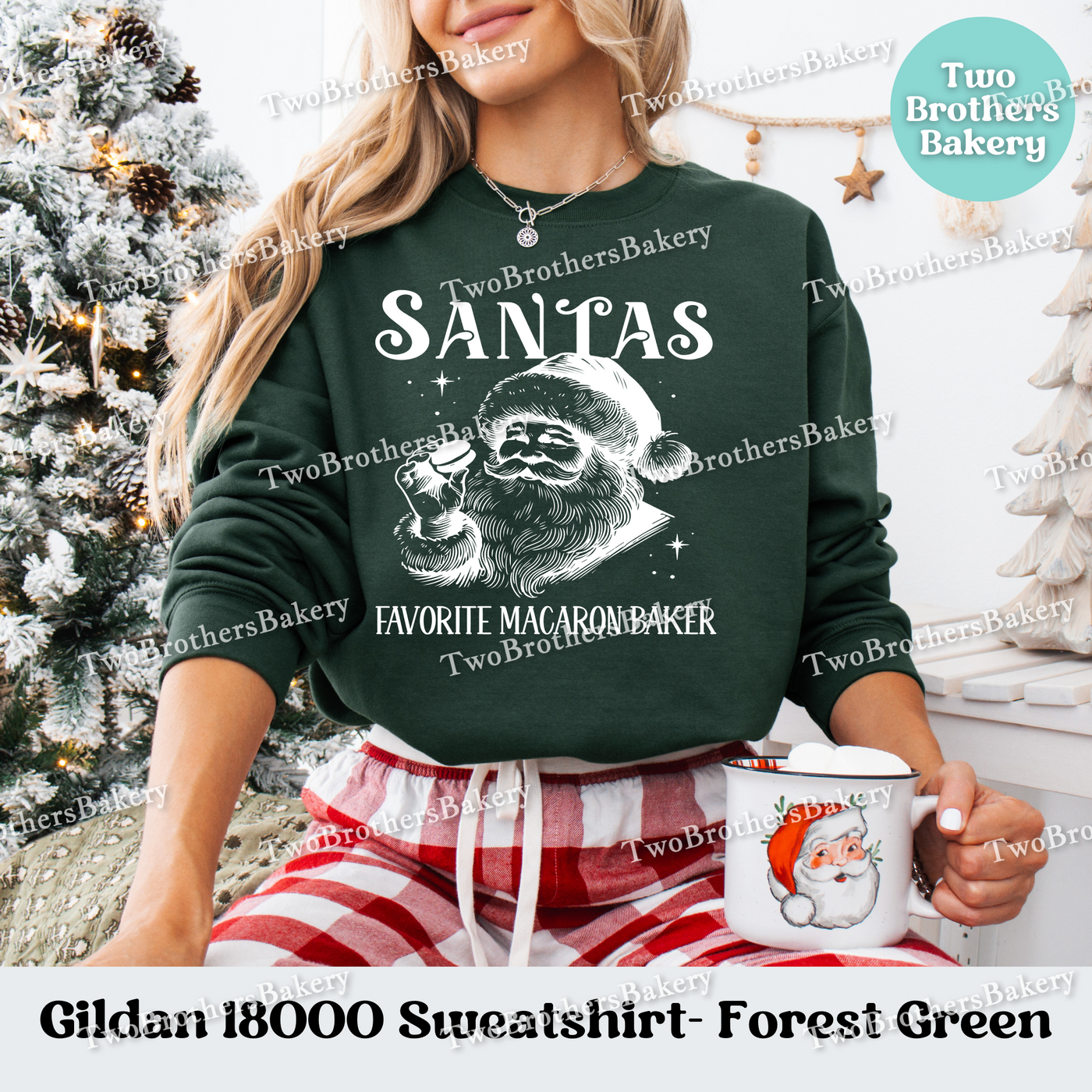 Santas Favorite Macaron Baker, Christmas Baking Sweatshirt, Santas Favorite Baker, Christmas Macarons, Xmas Baking, Holiday Baking Tee